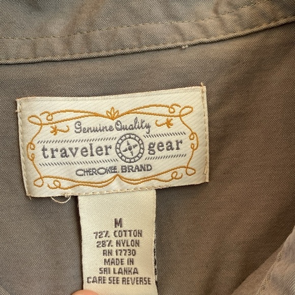 Cherokee Brand Traveler Gear olive green hiking vest. - Picture 6 of 12